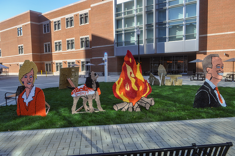 Sigma Nu UTK Homecoming Lawn Decorating 2019